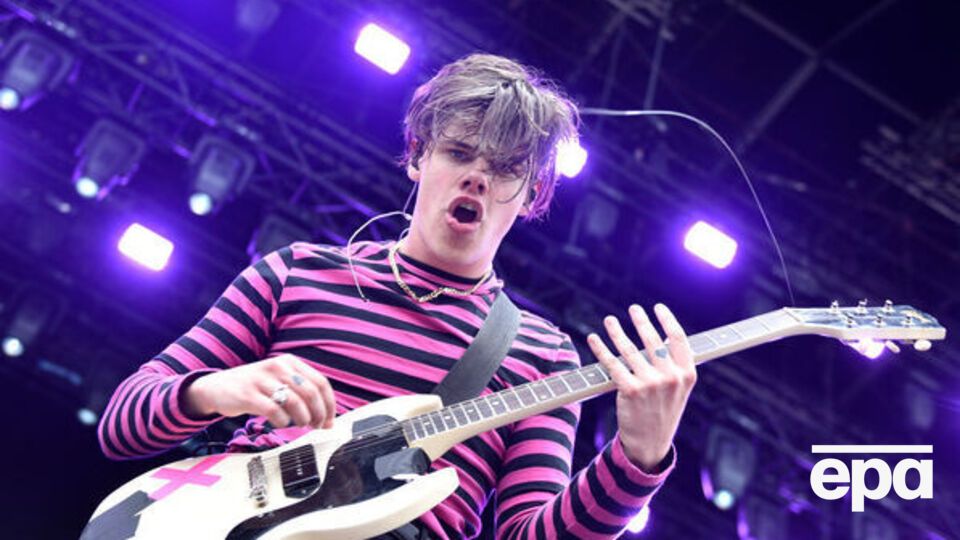 Yungblud: У тебя есть голос – используй его! Слава Украине!