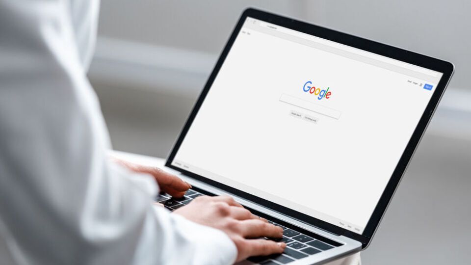 Щоб з'ясувати, як часто згадують прізвища мерів, "Главком" використав сервіси пошуковика Google