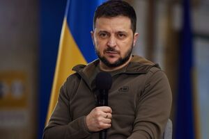 Зеленскиий: Заигрывать нельзя, играться с Россией нельзя. Но [нужно давить политически через любые рычаги