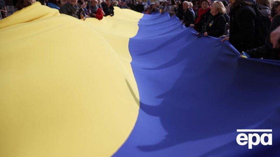 Согласно результатам опроса, против любых территориальных уступок выступает большинство населения во всех регионах Украины