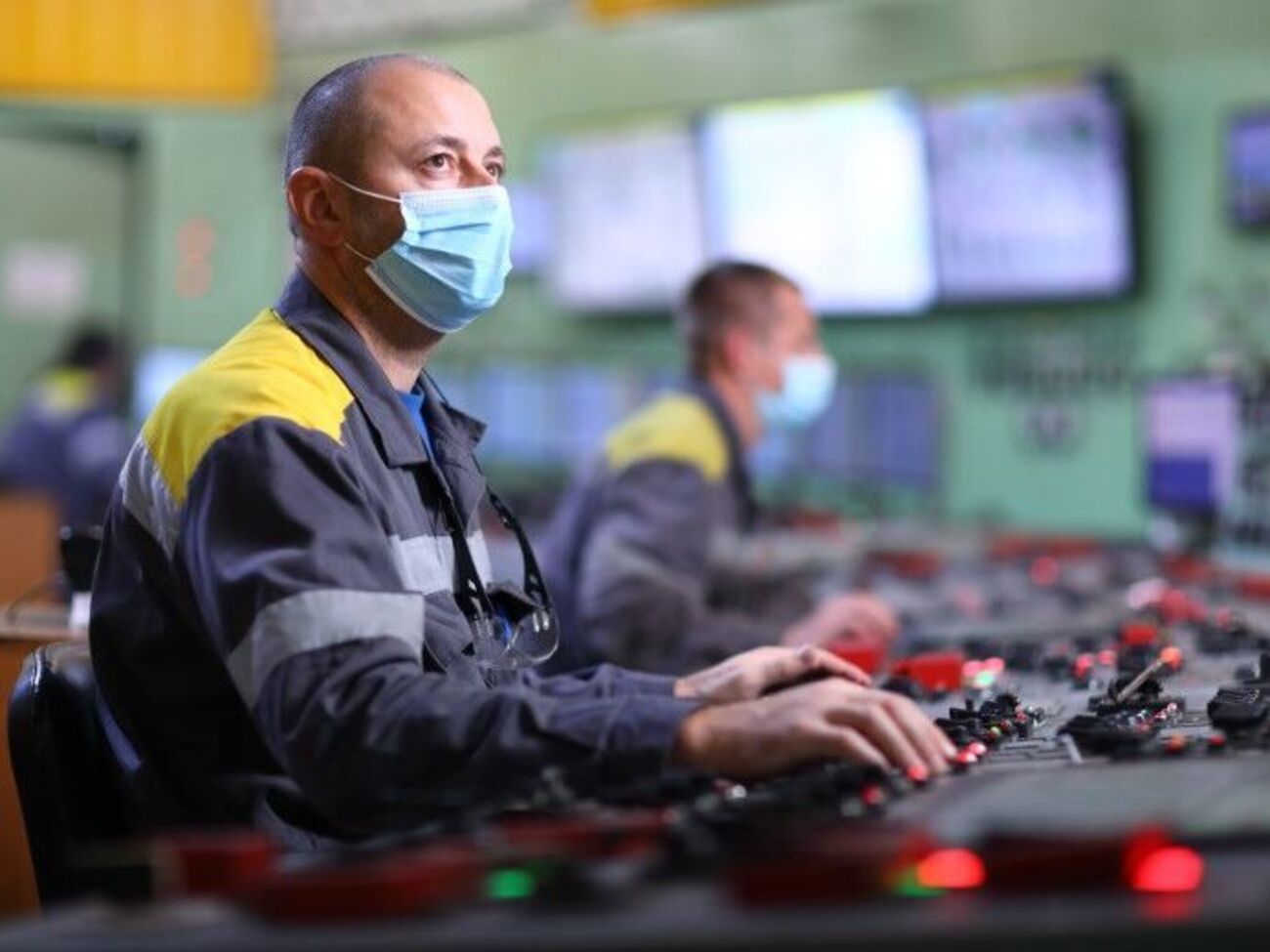 Сейчас бесплатной электроэнергией обеспечены более 100 заведений, сообщили в компании