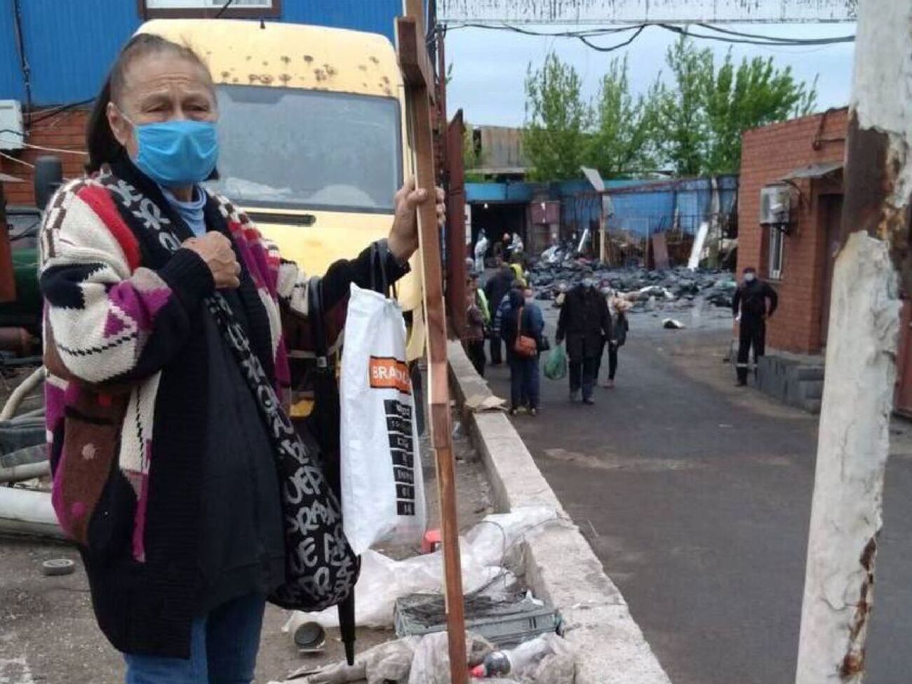 Мариуполь превратился в "сплошное кладбище", отметил Андрющенко