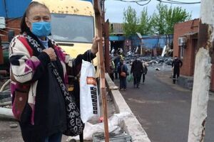 Мариуполь превратился в "сплошное кладбище", отметил Андрющенко