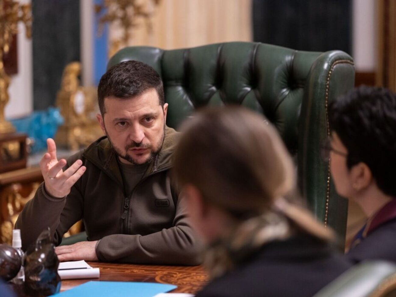 Зеленський: Окупантам доведеться піти з Криму. Як і з Херсона, Мелітополя, Енергодара, Маріуполя та всіх інших міст і громад, де вони поки що зображають господарів