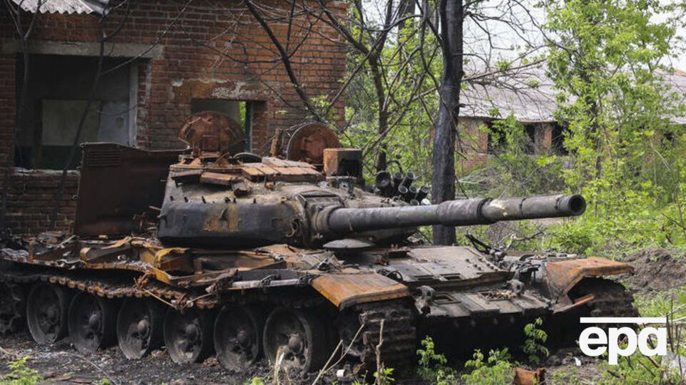Окупанти у війні проти України втратили 1305 танків