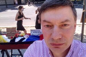 Путин очень боится Байдена и Джонсона. Вбросы о раке делают специально, чтобы американцы и англичане не начали против него спецоперацию