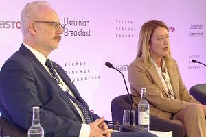 Левітс і Метсола вважають, що Україні потрібно надати статус кандидата у члени ЄС