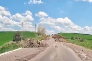 В Луганской ОВА заявили, что дорога простреливается, но проехать по ней возможно