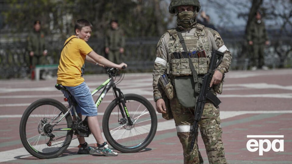 Указ набуває чинності 25 травня