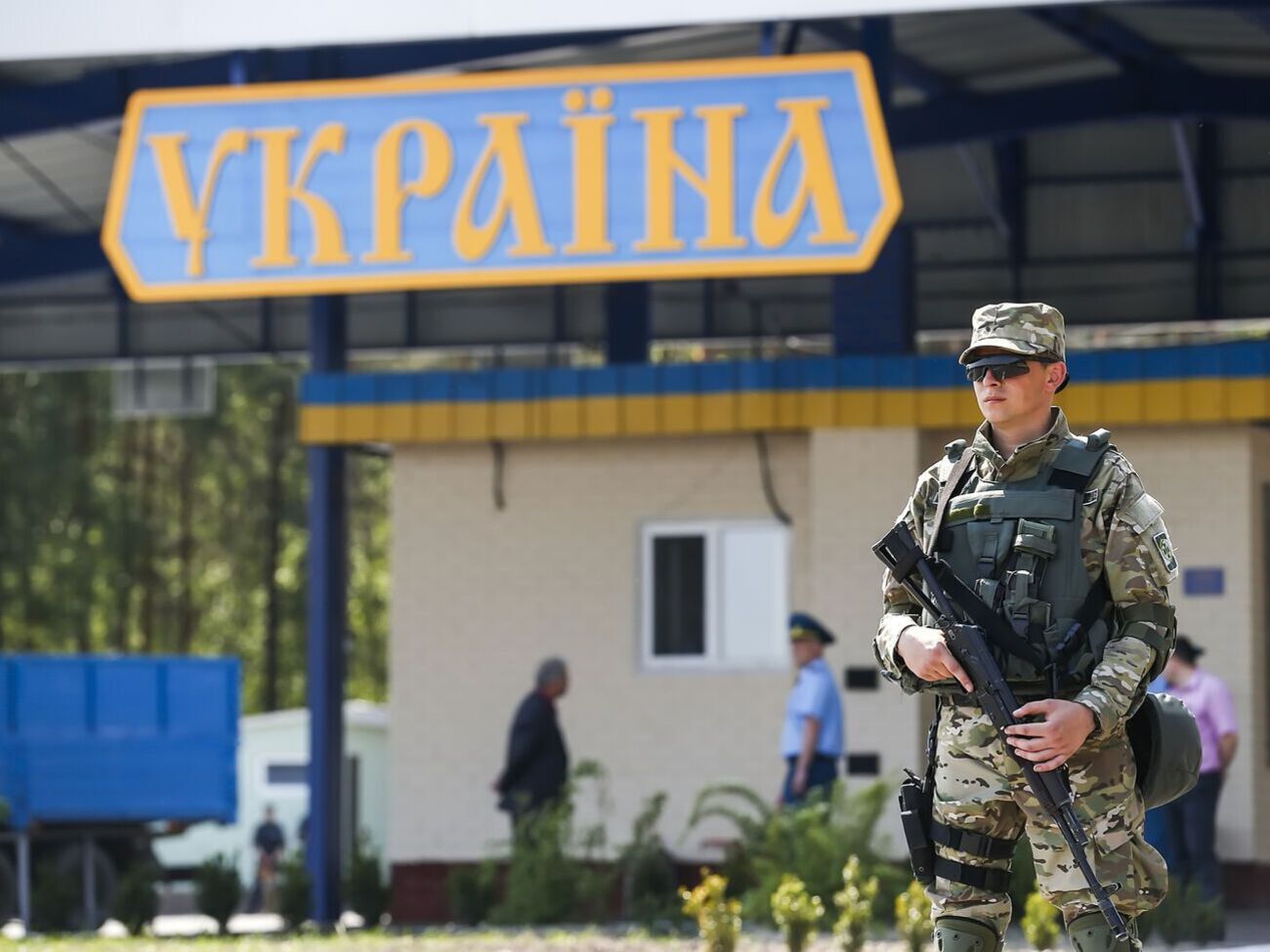 С 10 мая поток украинцев на въезд в Украину превышает число покидающих страну