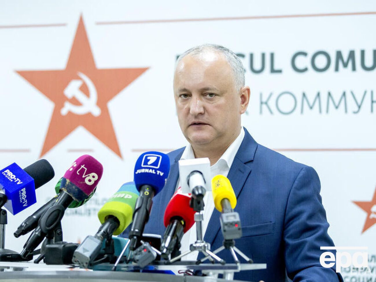 Додон зазначив, що на всі обвинувачення прокурорів він має "необхідні пояснення"