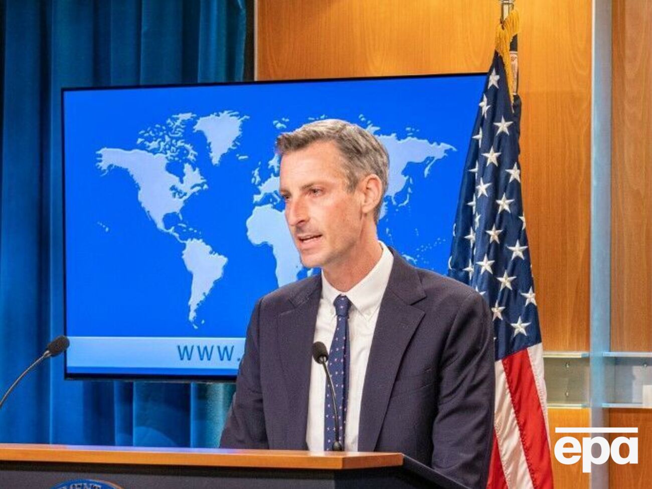 Прайс наголосив, що санкції США залишаться чинними доти, доки РФ не припинить війну проти України