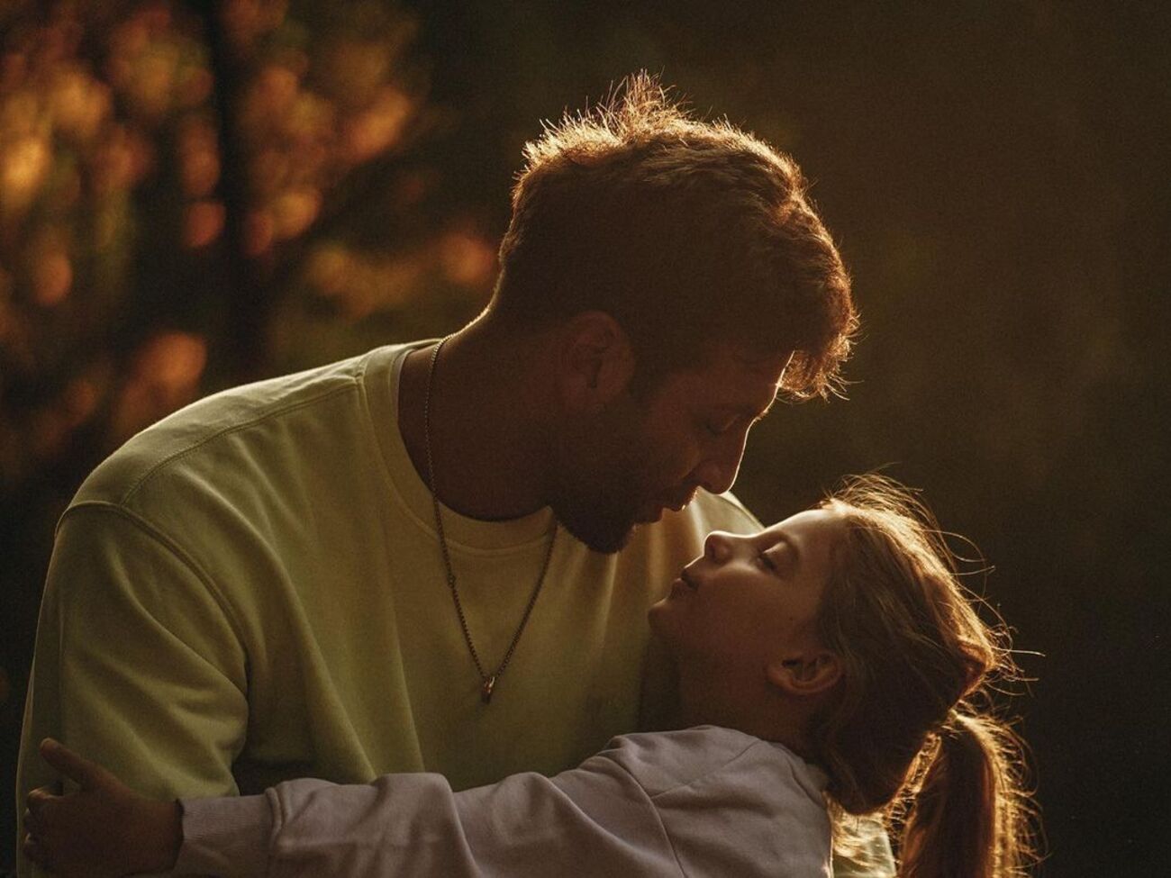 Салем виховує семирічну доньку Санту-Луну