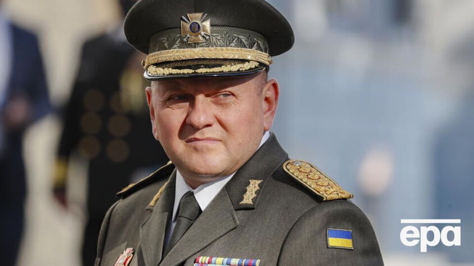 Залужний: Нам дуже важко, але ми стоїмо. Ми боремося за кожну ділянку фронту, за кожний населений пункт