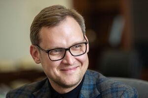 Смирнов: реформа Порошенка призвела до того, що питання ліквідації КСУ довелося вирішувати самому КСУ