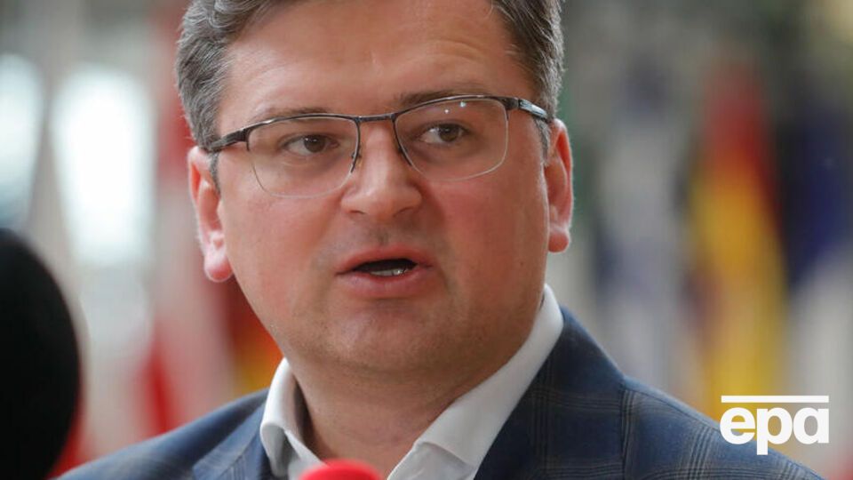 Если Украина получит американские РСЗО и будет иметь достаточно тяжелого вооружения, то сможет освободить Херсон, отметил Кулеба