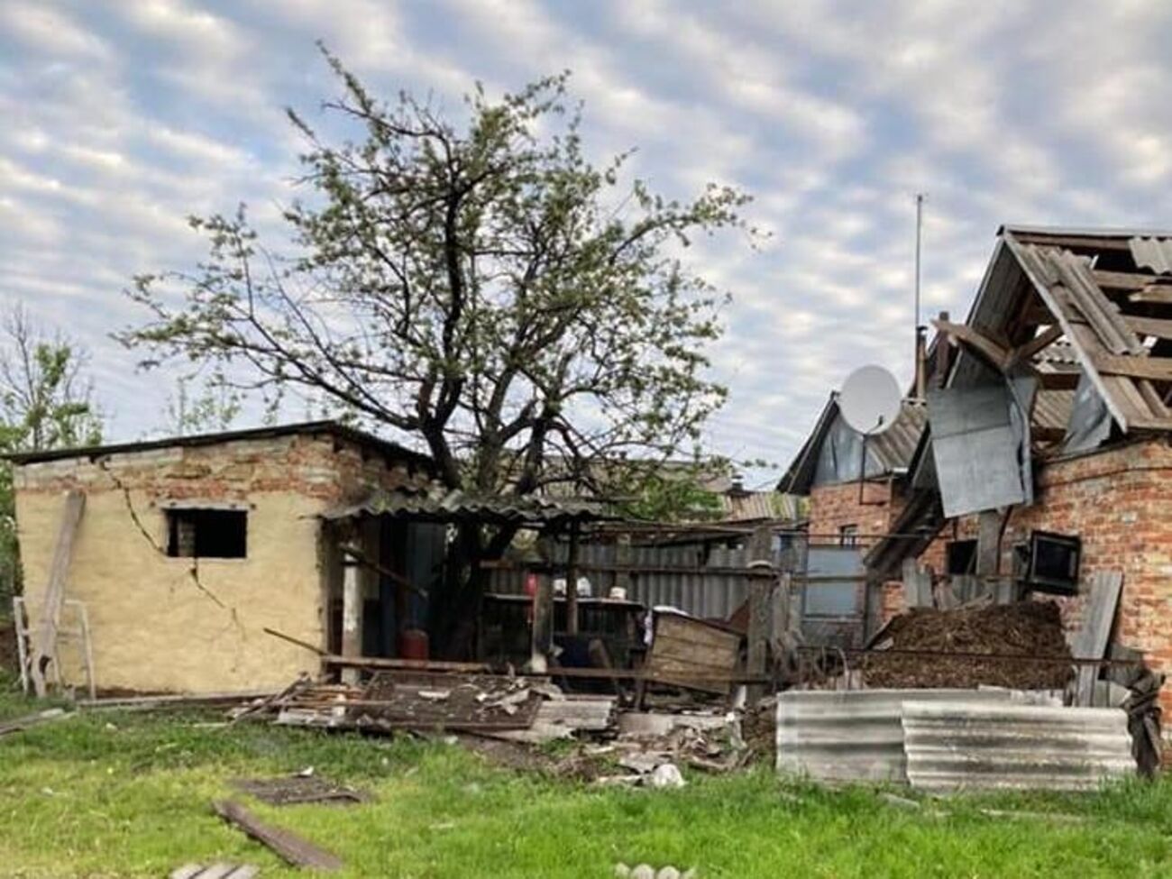 В результате обстрелов оккупантов повреждены частные дома мирных жителей, отметил Живицкий (фото иллюстративное)