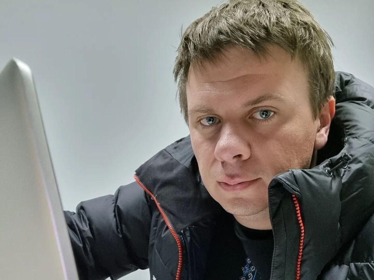 Комаров:&nbsp;Желаю добра. И жить, несмотря на войну, ценить каждый день