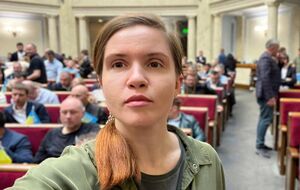 Безуглая (на фото) считает, что Бутусов подыгрывает России