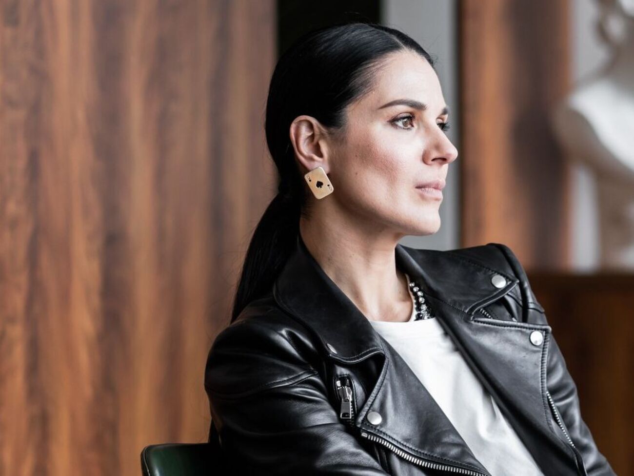 Ефросинина приняла участие в проекте, прочитав стихотворение "Страта"