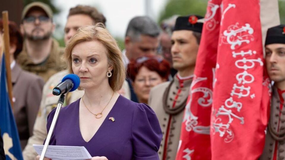 Трасс: Мы должны быть уверены, что Украина победит