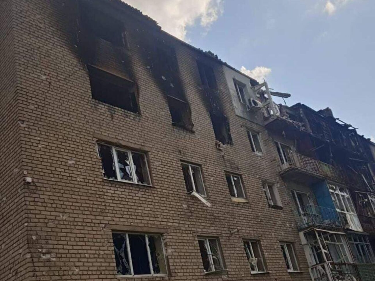 За сутки Северодонецк оккупанты в упор обстреливали несколько раз