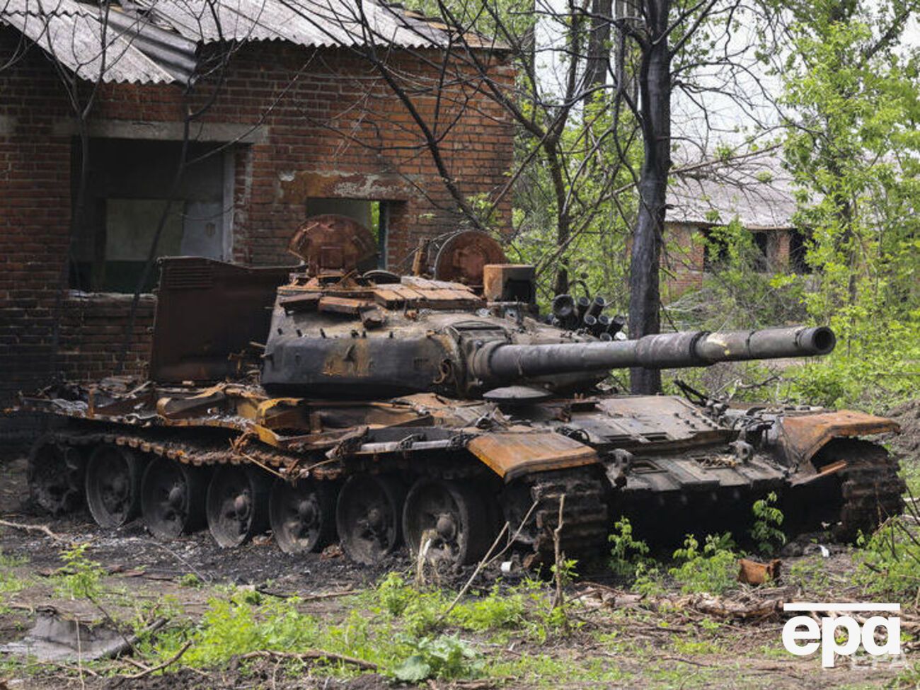 Оккупанты в войне против Украины потеряли более 1300 танков