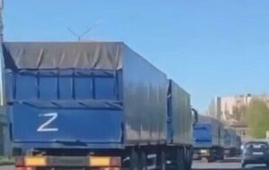 The occupiers export products from the Kherson region to the territory of the Crimean peninsula, Laguta noted (in the photo - grain carriers of the occupiers in Melitopol)