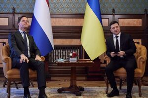 Рютте считает, что "Украине место в ЕС", но в то же время "есть какие-то шаги", отметил Зеленский