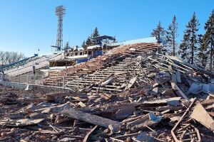 Унаслідок бойових дій і ворожих обстрілів повністю зруйновано або пошкоджено понад 70 об'єктів спортивної інфраструктури, зазначив Гутцайт