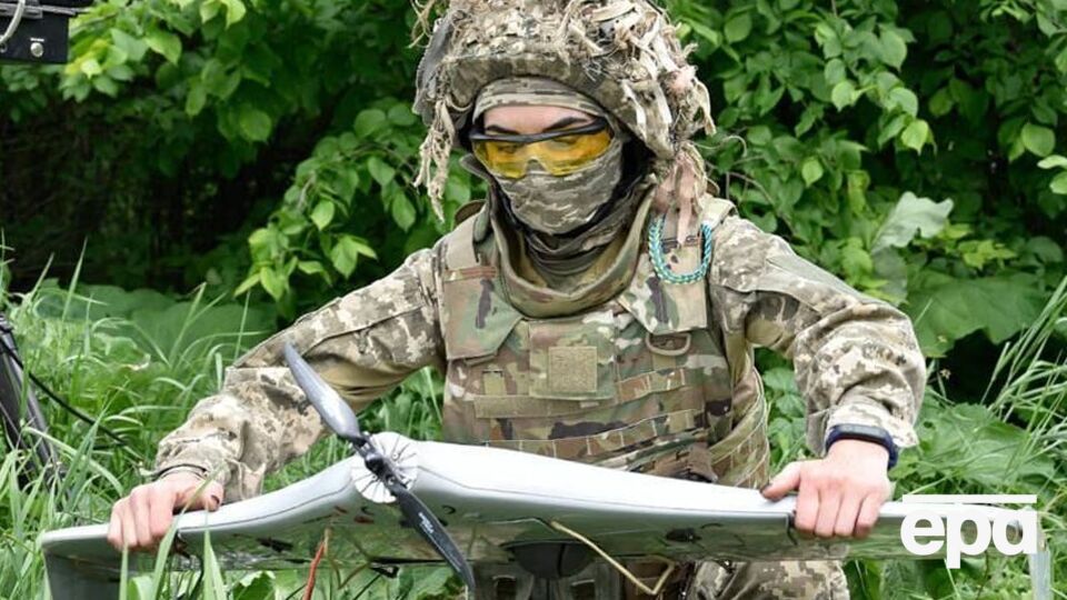 Українські військові відбивають атаки ворога, а на деяких напрямках ідуть у наступ
