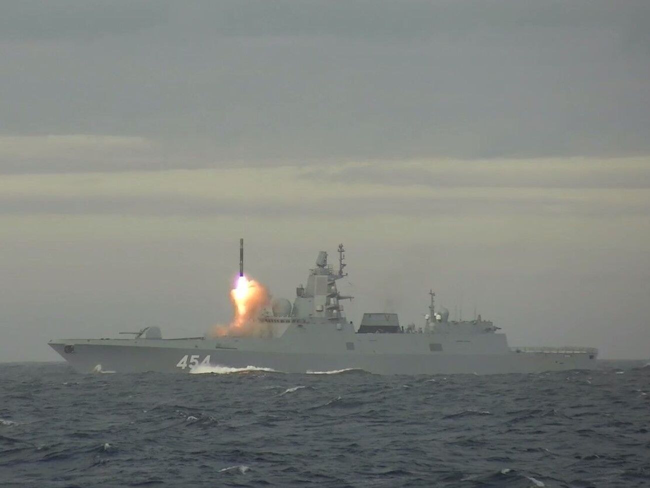 Стрільбу проводили 28 травня у Баренцевому морі