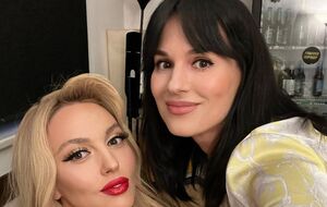 Ефросинина и Полякова после нападения РФ на Украину вместе с детьми уехали за границу