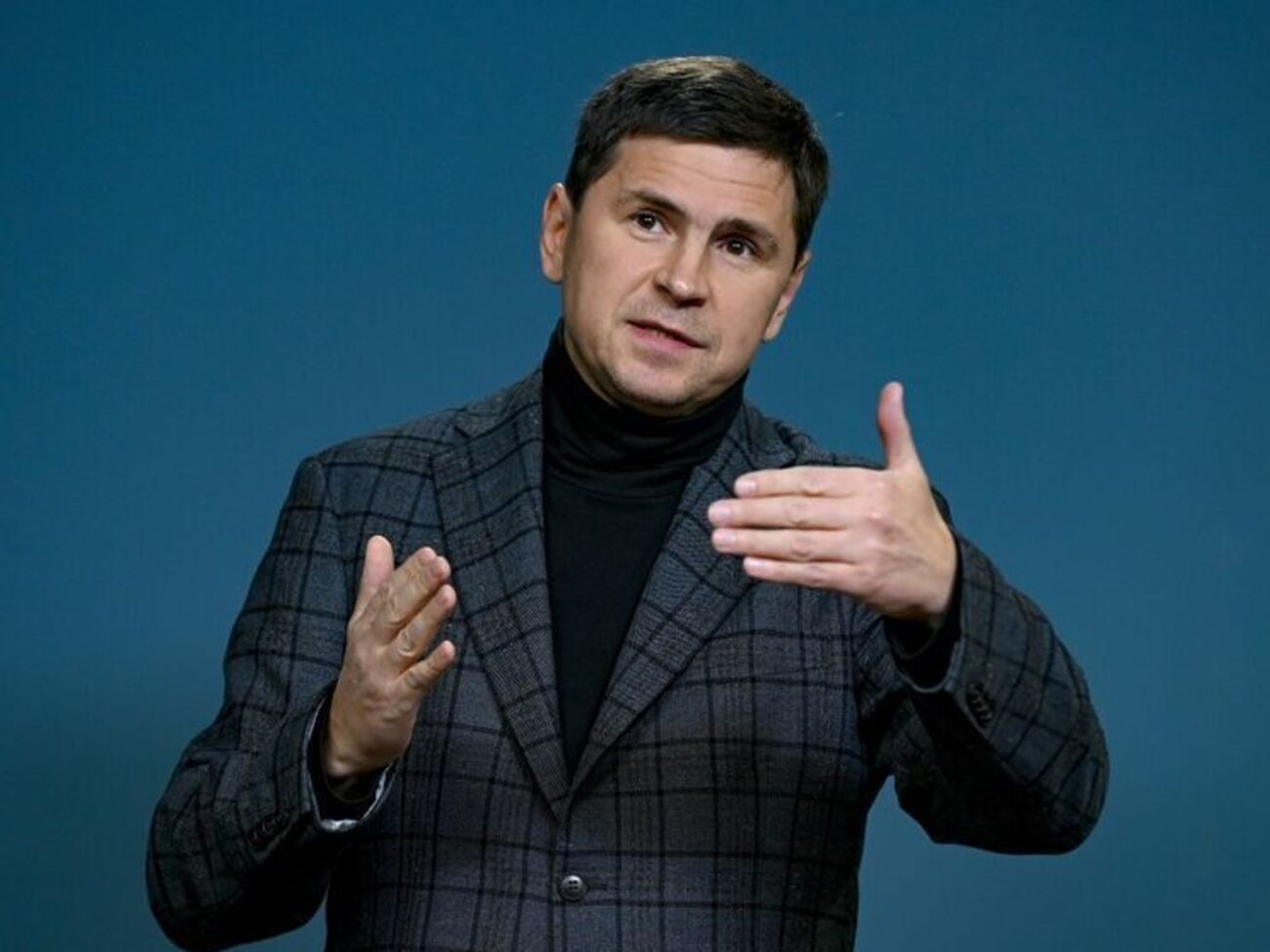 Подоляк: Зупинити Росію – спільна місія цивілізованих країн. Час іще є, але час поквапитися