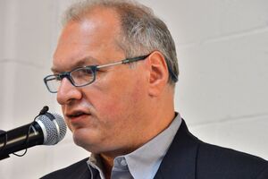 Фельштинский считает, что Украина не проиграет России войну