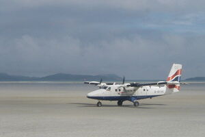 Зв'язок із літаком зник після його зльоту