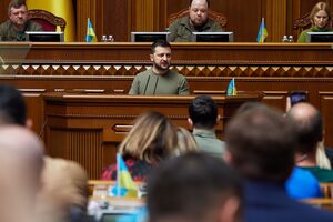 Зеленский назвал парламент "частью большой украинской армии"