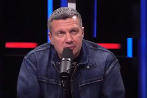 Соловйов стверджує, що перебуває у Маріуполі