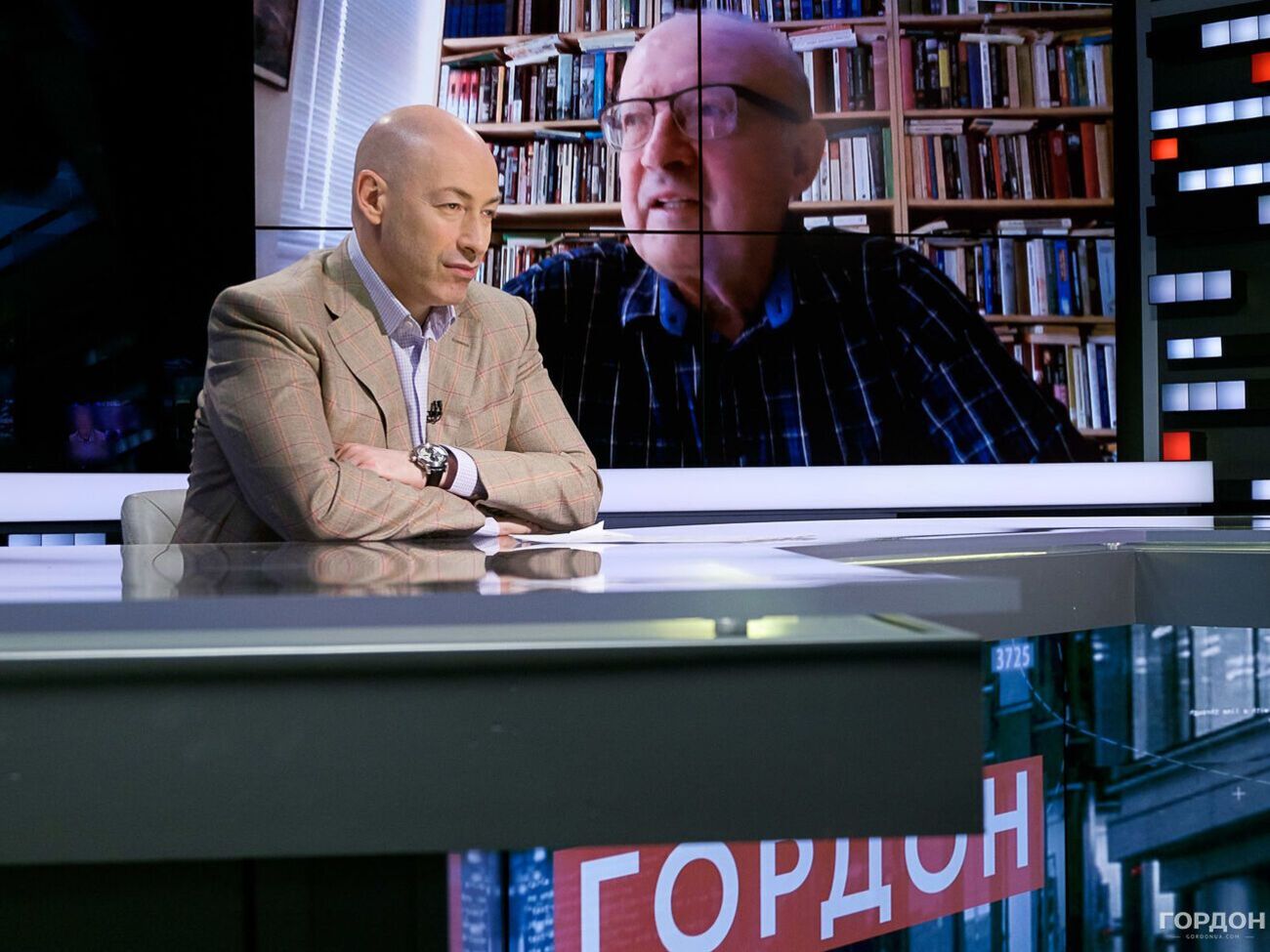 Пионтковский: Когда идут такие чувствительные переговоры, какие же могут быть санкции и поставки оружия?