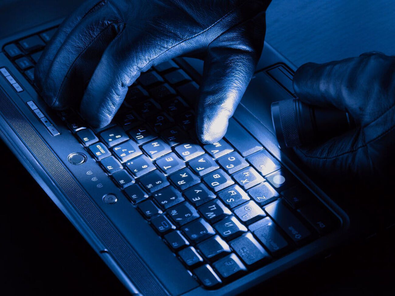 В Anonymous повідомили, що всі найбільші урядові сайти Білорусі &ndash; офлайн