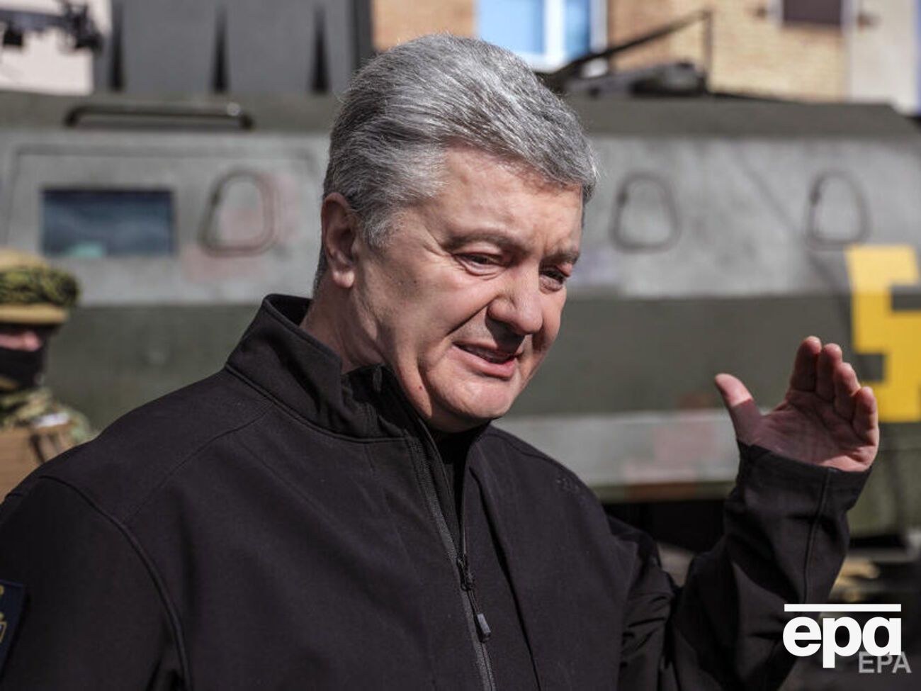 Порошенка двічі не пропускали на кордоні