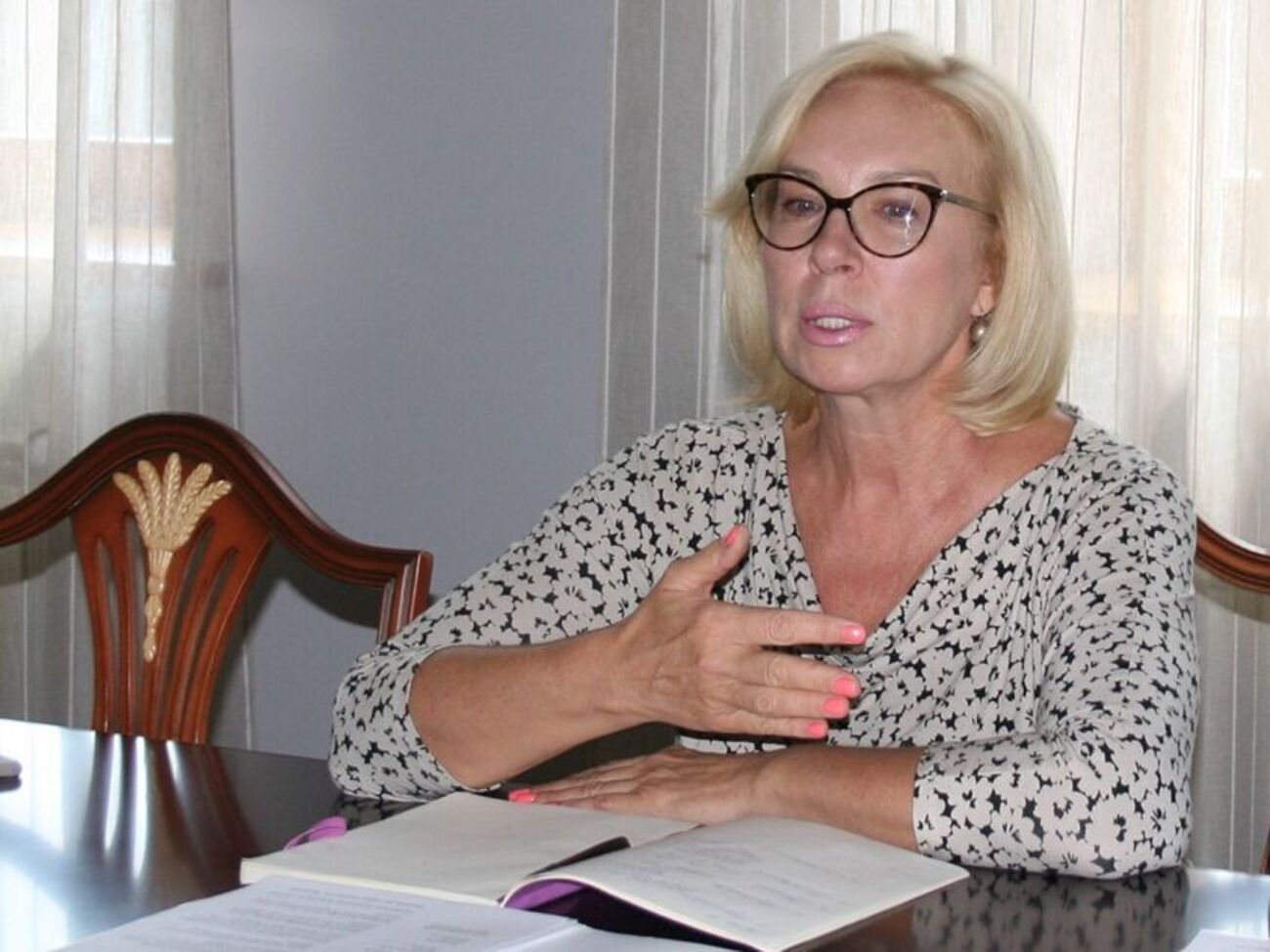 Денісова каже, що їй хочуть оголосити недовіру