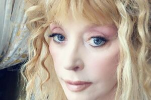 Пугачовій залишили світлове послання