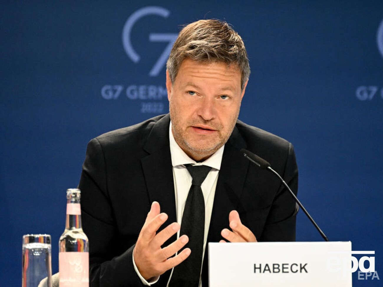 Хабек призвал отказаться от принципа единогласия на уровне Евросоюза