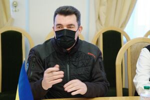 Данилов сказал, что вопросом возможного разминирования перешейка в Херсонской области "занимаются те органы, которые имеют возможности заниматься этим"