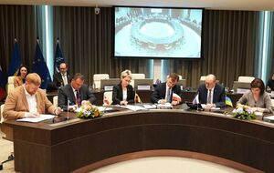 Совместная группа расширилась до шести стран