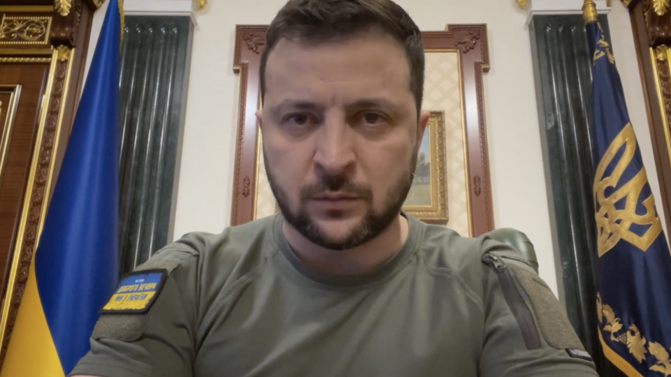Зеленский считает, что Европа перейдет на возобновляемые источники энергии и Россия не сможет адаптироваться к этому
