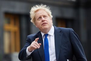 После визита в Киев премьер назвал себя BORISJOHNSONUK