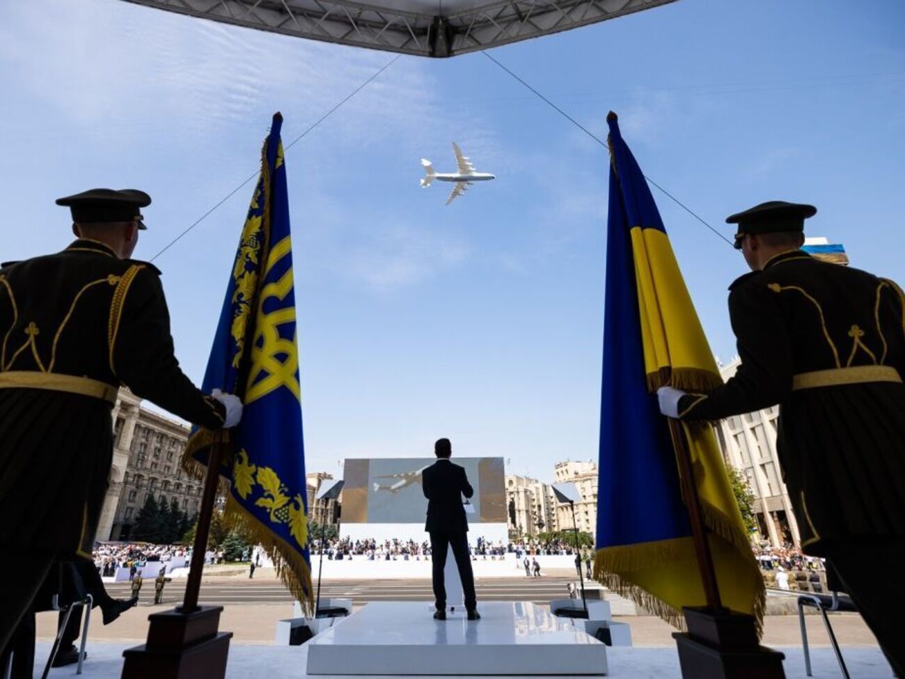 Украина после победы в войне будет оказывать влияние на развитие соседних стран, считает Фейгин