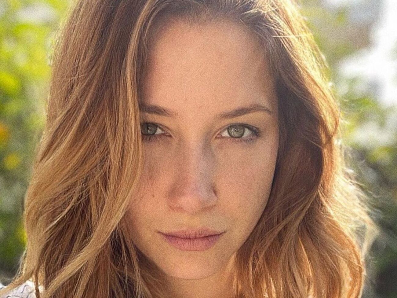 Ровінська перебуває у Греції